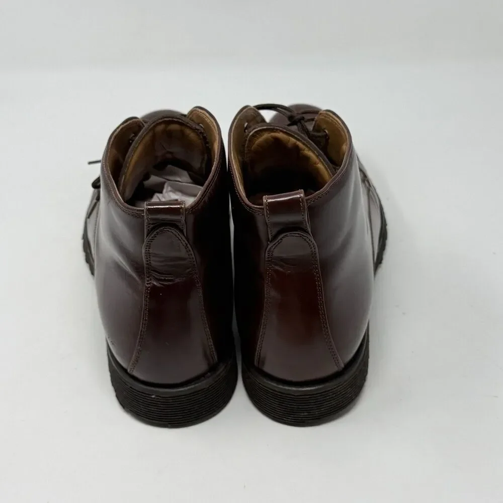 Rockport Chukka Boots Mens 9.5 D Brown Leather Casual Vibram Soles Gorpcore